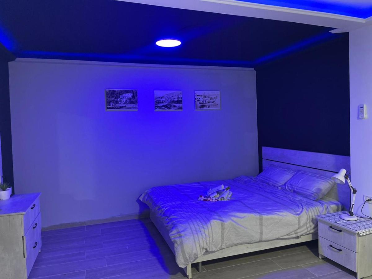 חדרי לייבל Label Rooms Blue & Red Tiberiade Esterno foto