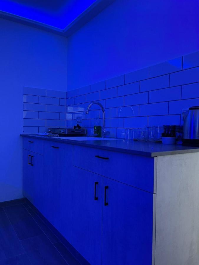 חדרי לייבל Label Rooms Blue & Red Tiberiade Esterno foto